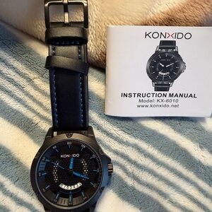 Konxido analog Men's Watch genuine leather band with date display